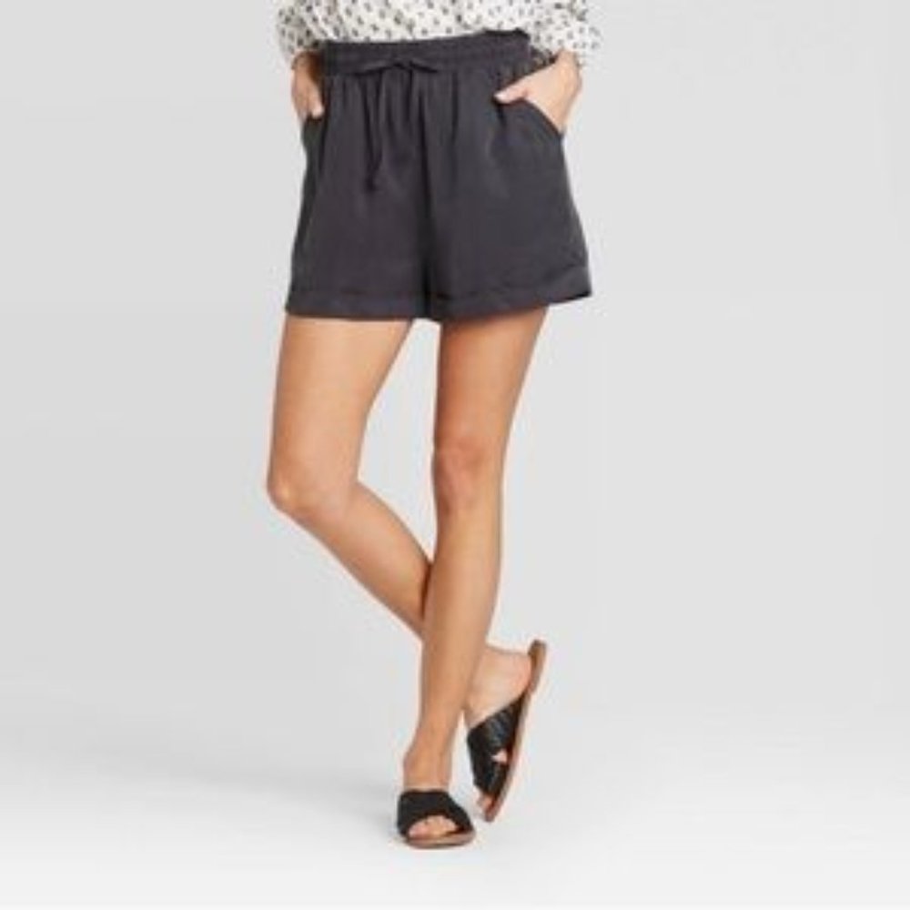 Mid-Rise Tie-Front Utility Shorts